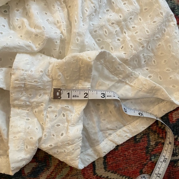 White eyelet embroidery ruffle top and shorts set - Picture 7 of 7